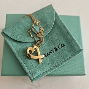Tiffany 18k yellow gold Paloma Picasso Loving Heart Pendant Necklace.